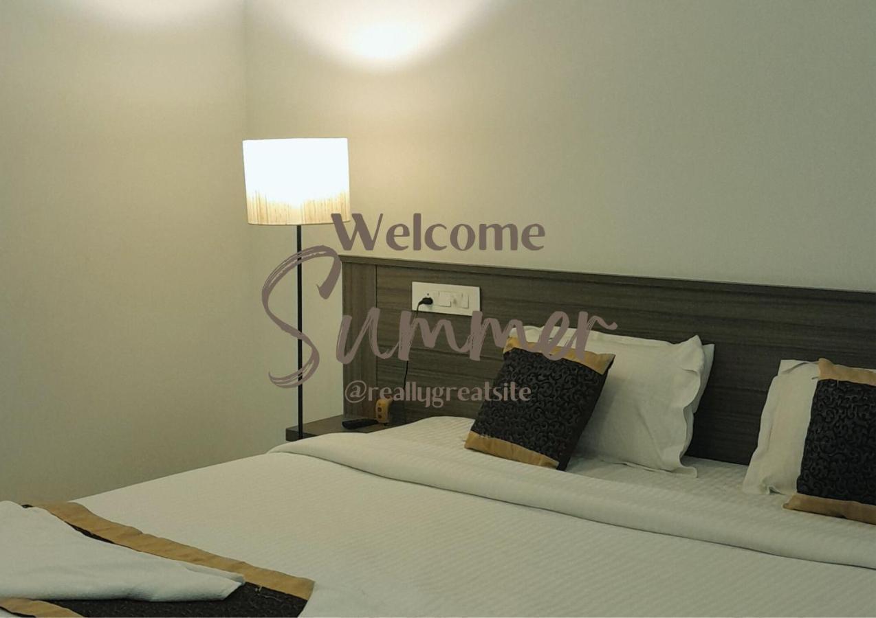 Le Poshe Beachview - Tie Hotels & Resorts Pondicherry Exterior photo