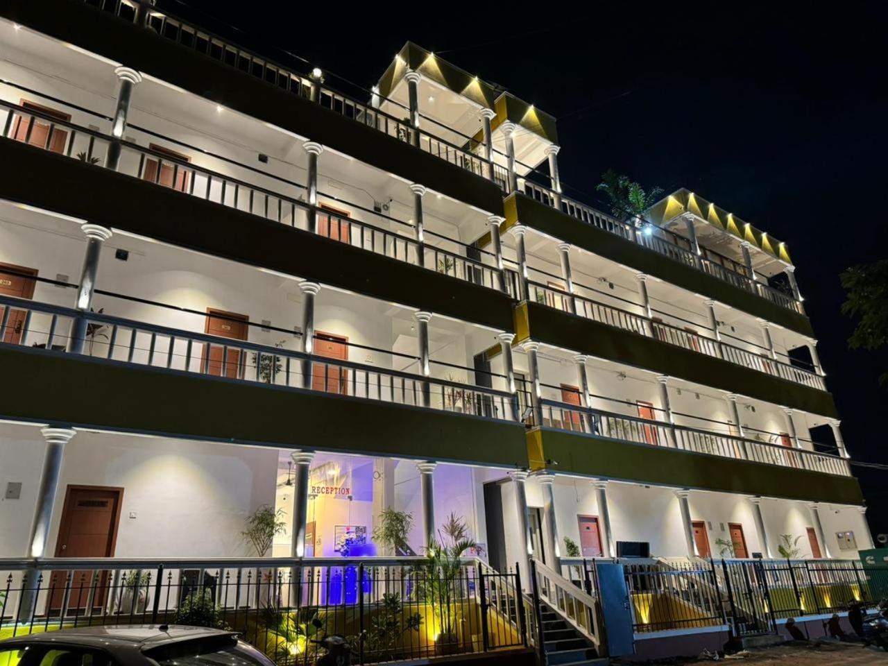 Le Poshe Beachview - Tie Hotels & Resorts Pondicherry Exterior photo