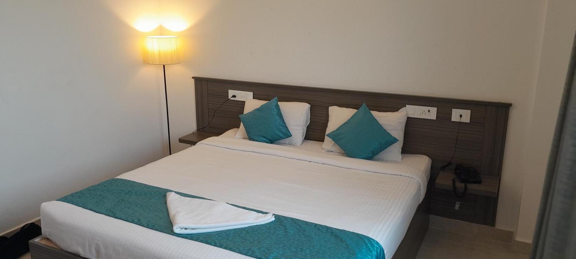 Le Poshe Beachview - Tie Hotels & Resorts Pondicherry Room photo